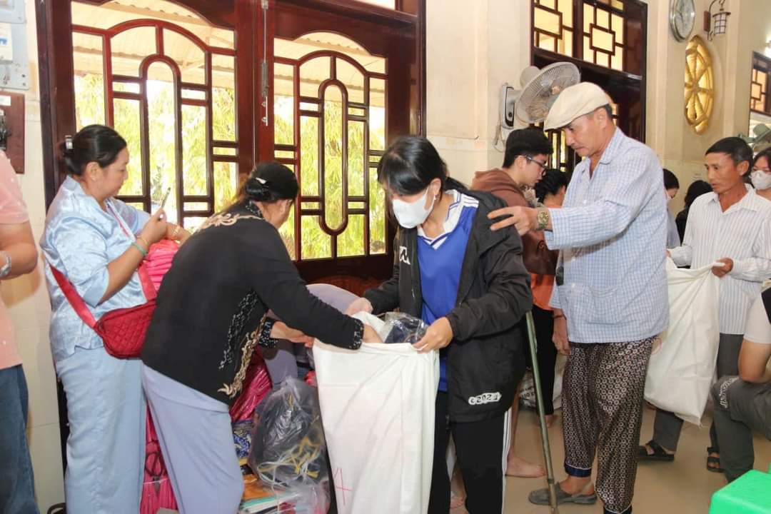 Phát qua tịnh xá an lạc