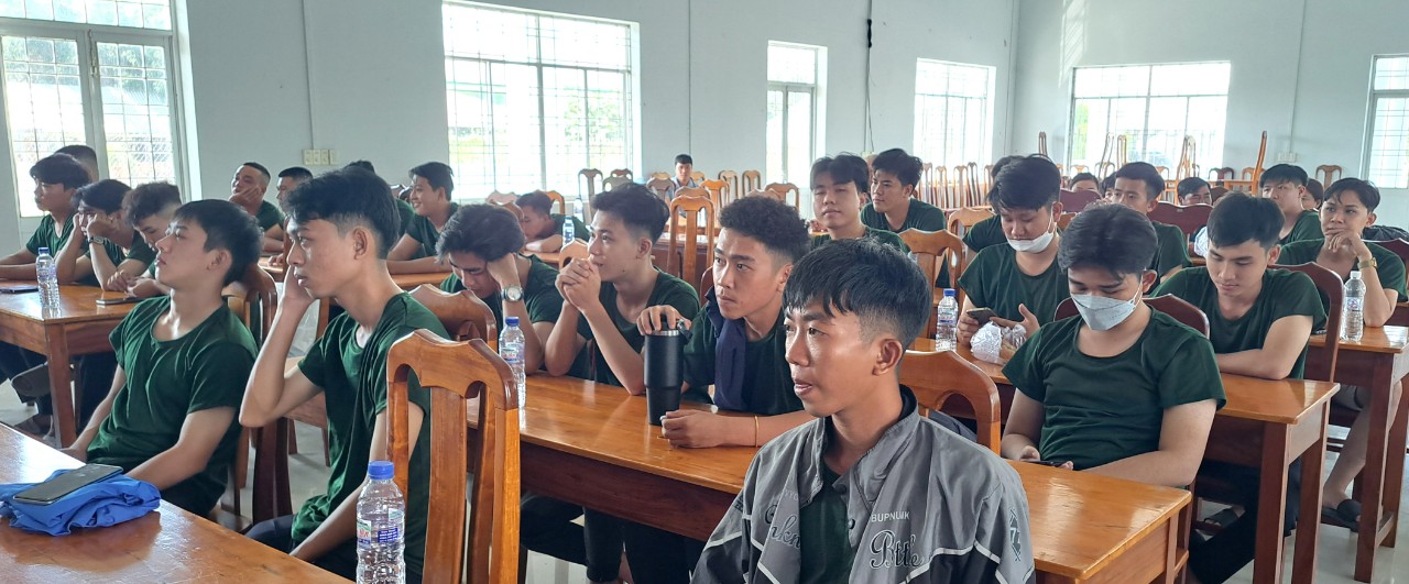 thanh niên